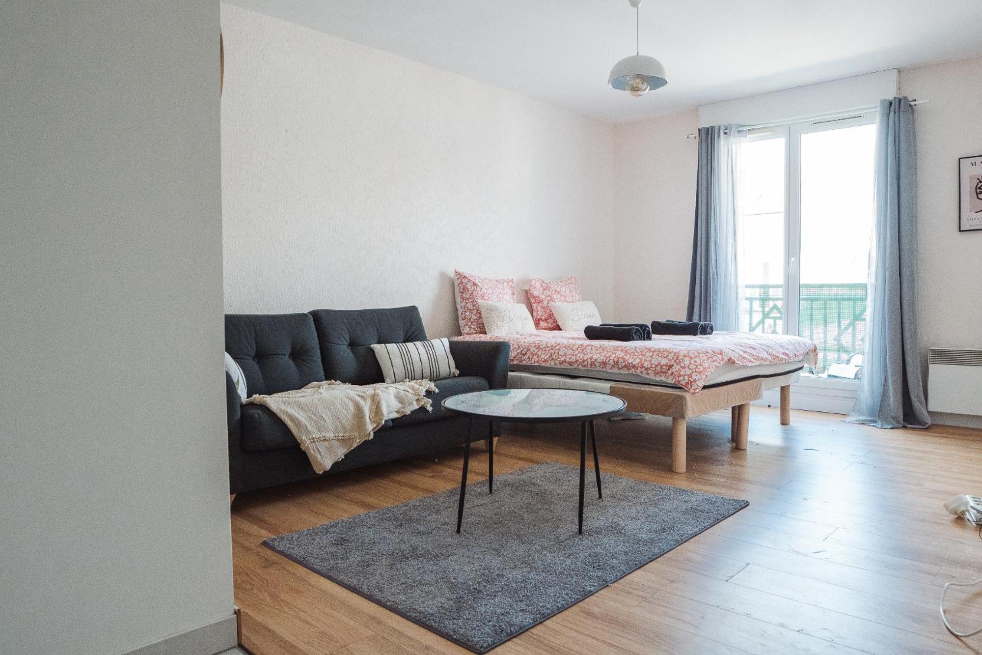 Cosy Studio Entre Paris Et Disneyland Paris Lägenhet Esbly Exteriör bild