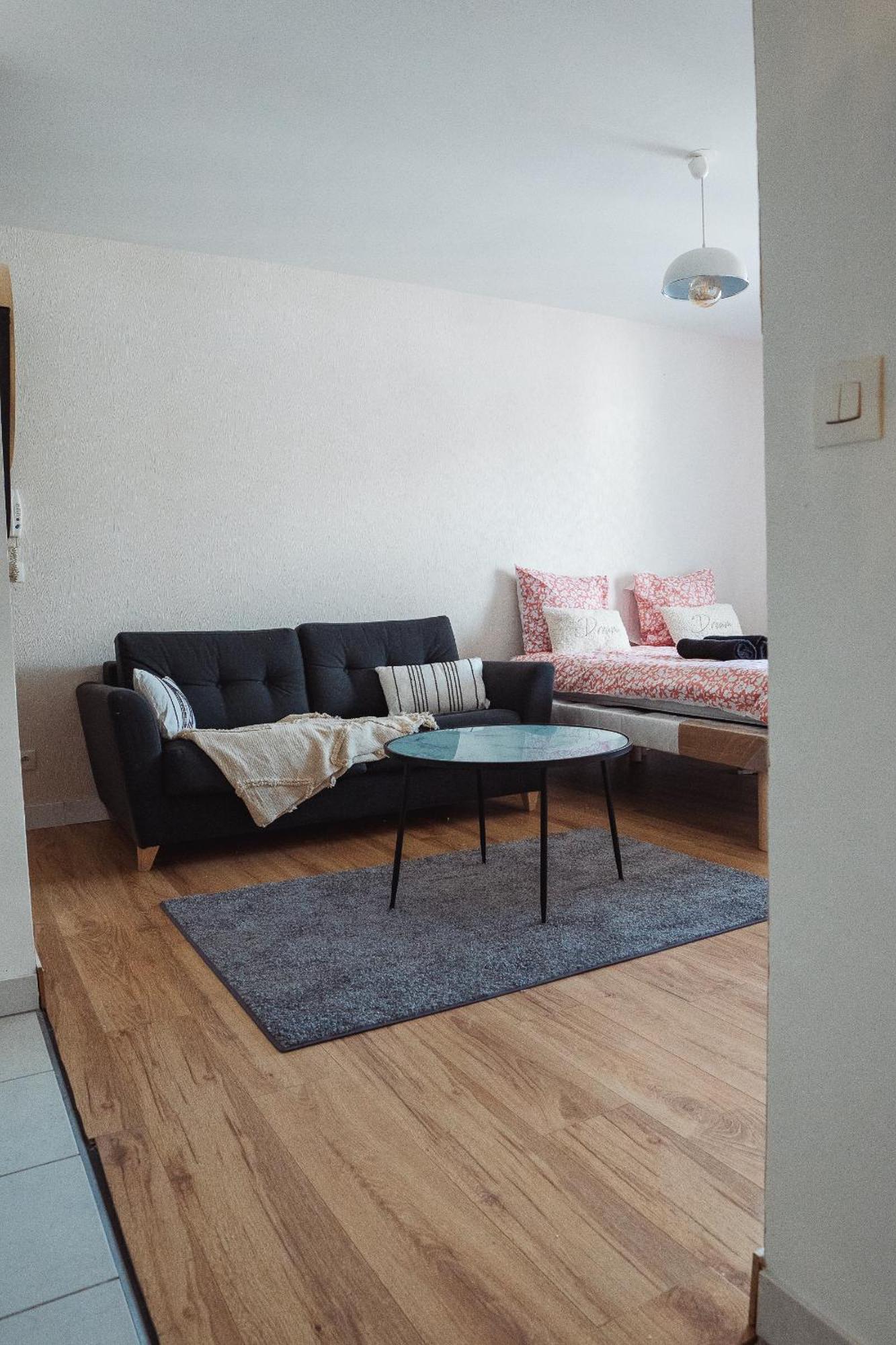 Cosy Studio Entre Paris Et Disneyland Paris Lägenhet Esbly Exteriör bild